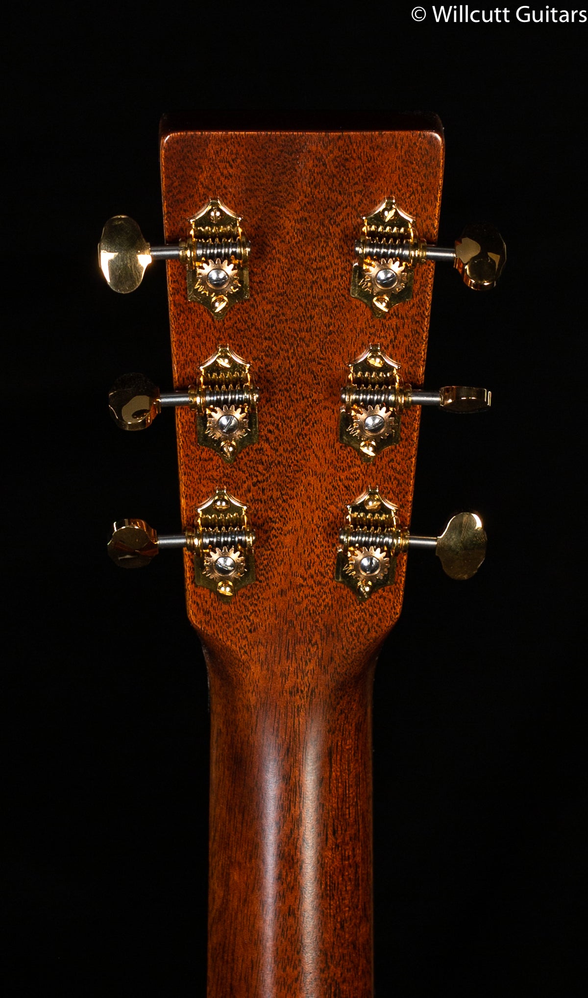 Martin D-18E Modern Deluxe
