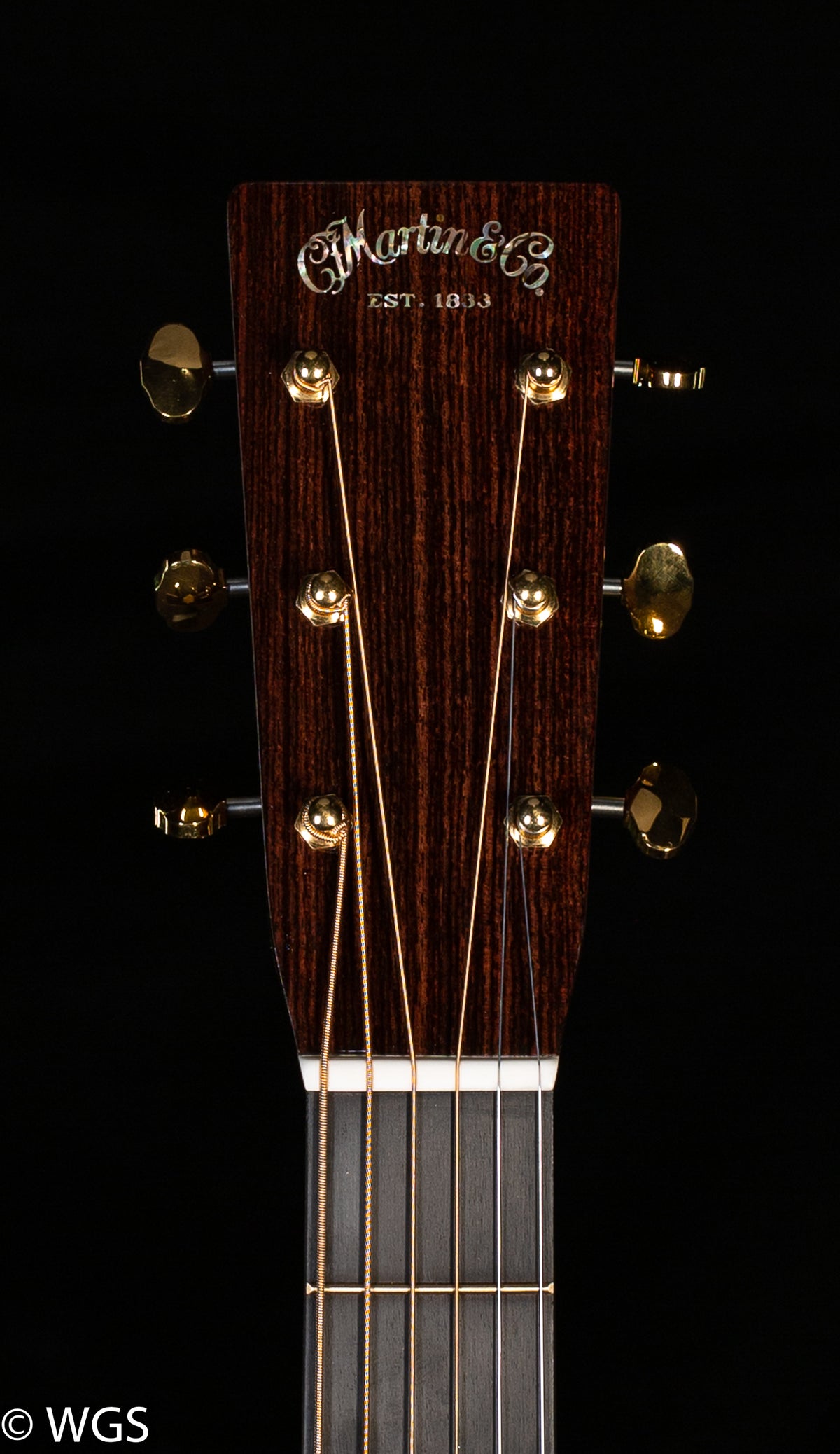 Martin D-28 Modern Deluxe