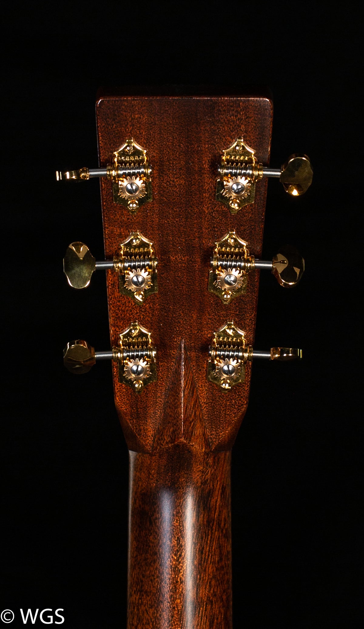 Martin D-28 Modern Deluxe