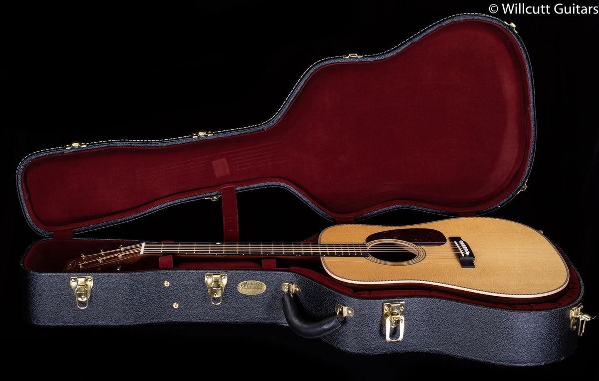 Martin D-28 Modern Deluxe