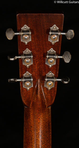 Martin Custom Shop Expert 000-28 Authentic 1937 Stage 1 Aging Ambertone (250)