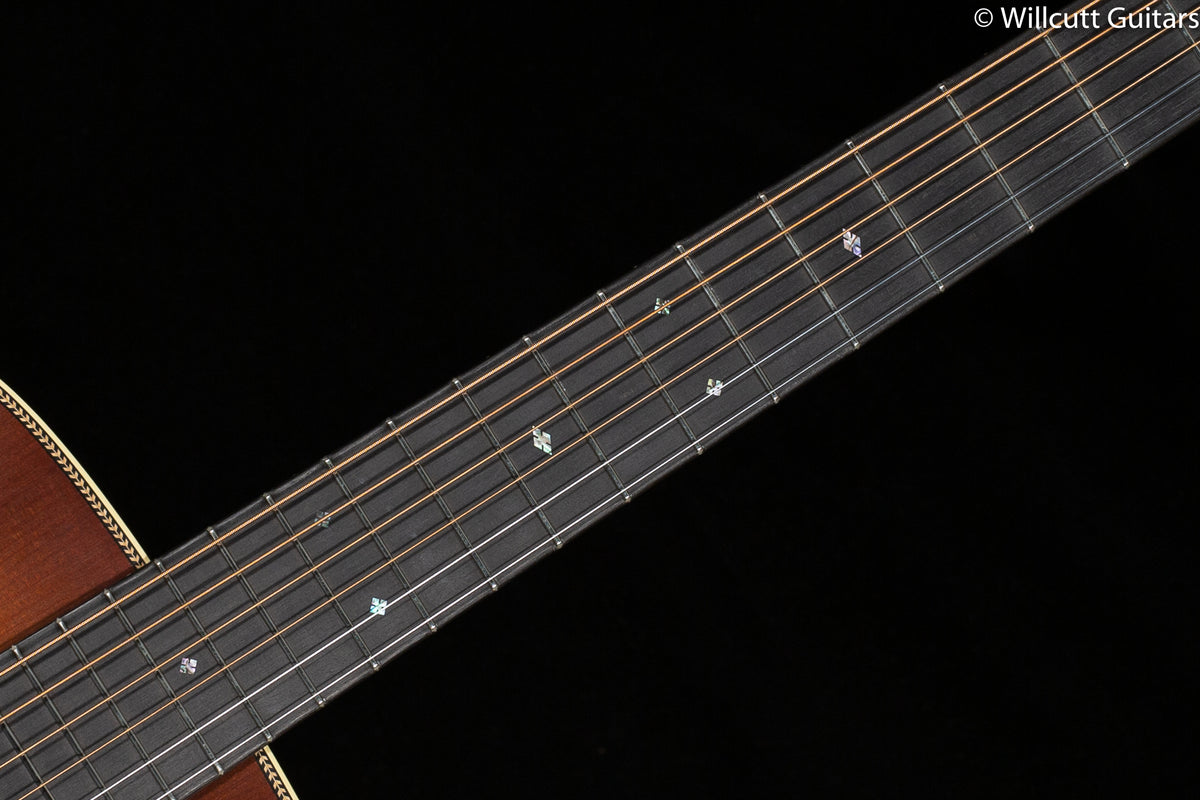 Martin Custom Shop Expert 000-28 Authentic 1937 Stage 1 Aging Ambertone