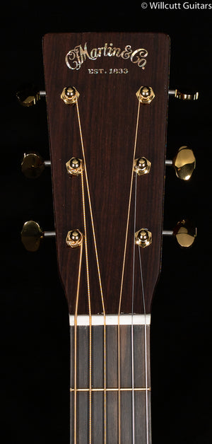 Martin D-18 Modern Deluxe (335)