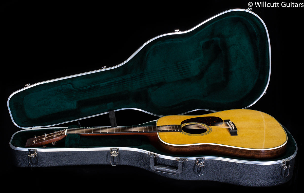 Martin D-28 (676)