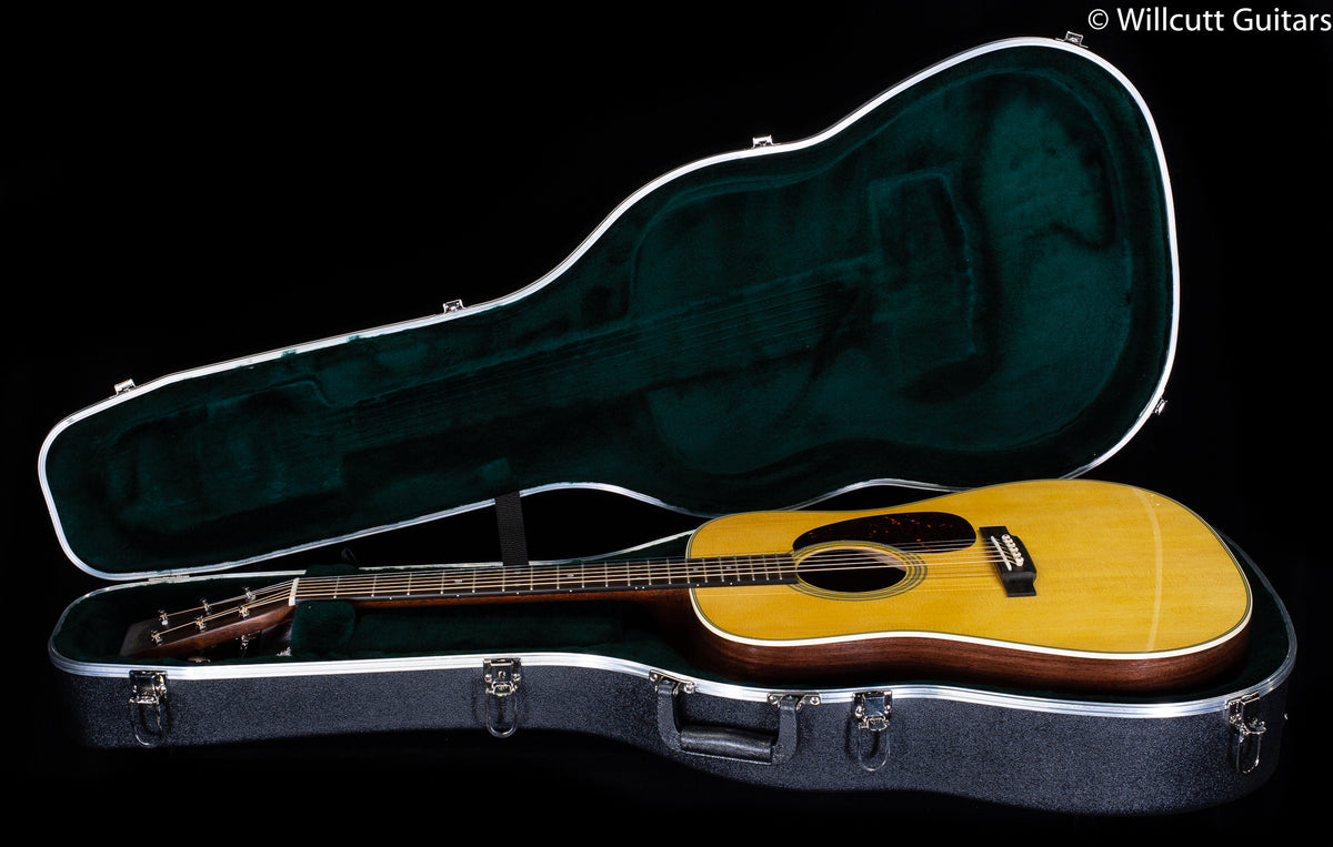 Martin D-28 (369)