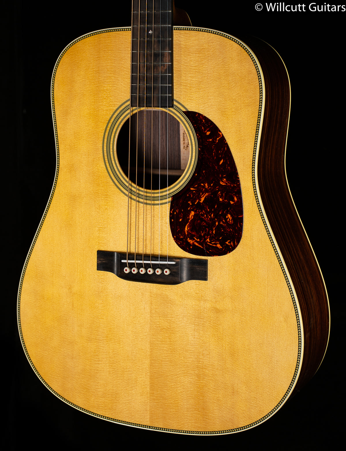 Martin HD-28 (812)
