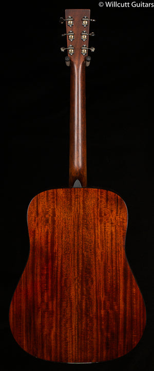 Martin D-18 (716)