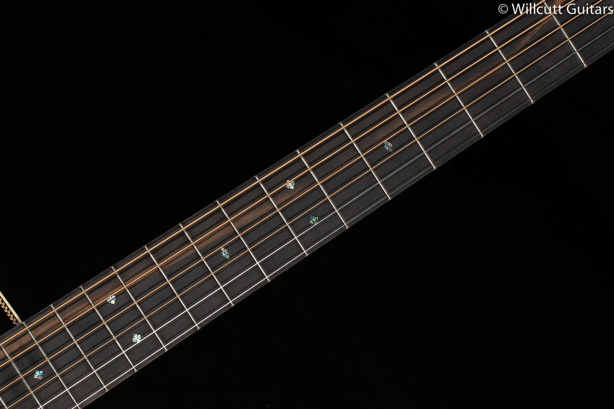 Martin OM-28 Sunburst (919)