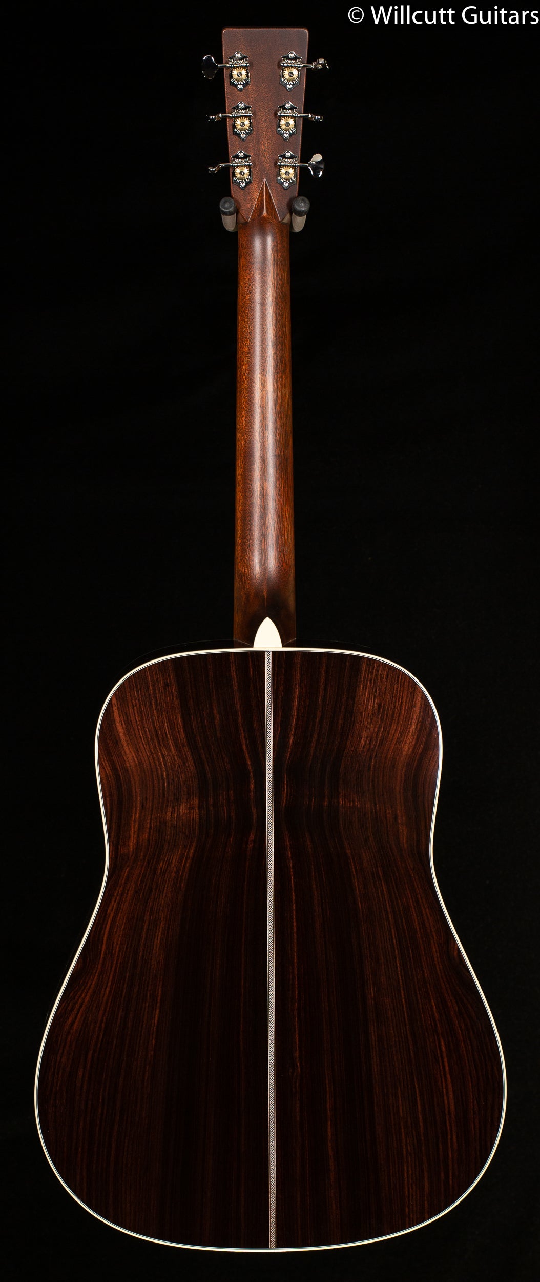 Martin HD-28 (590)