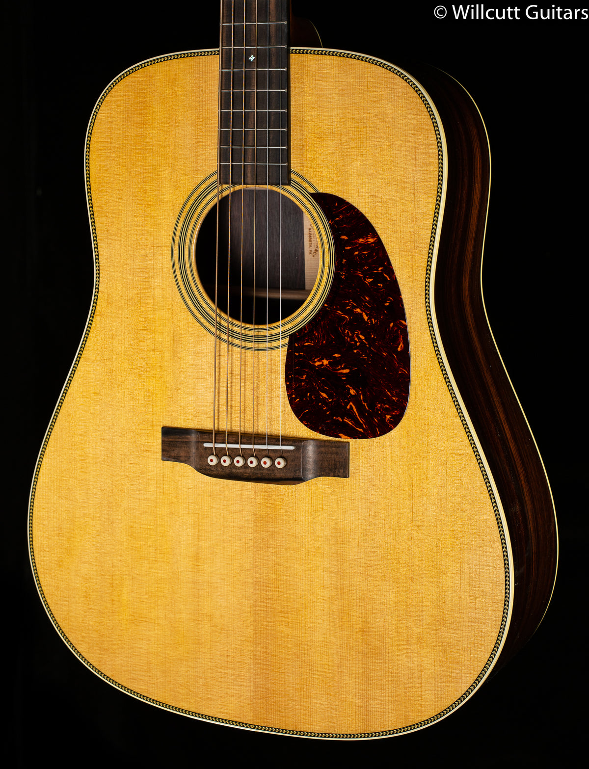 Martin HD-28 (590)