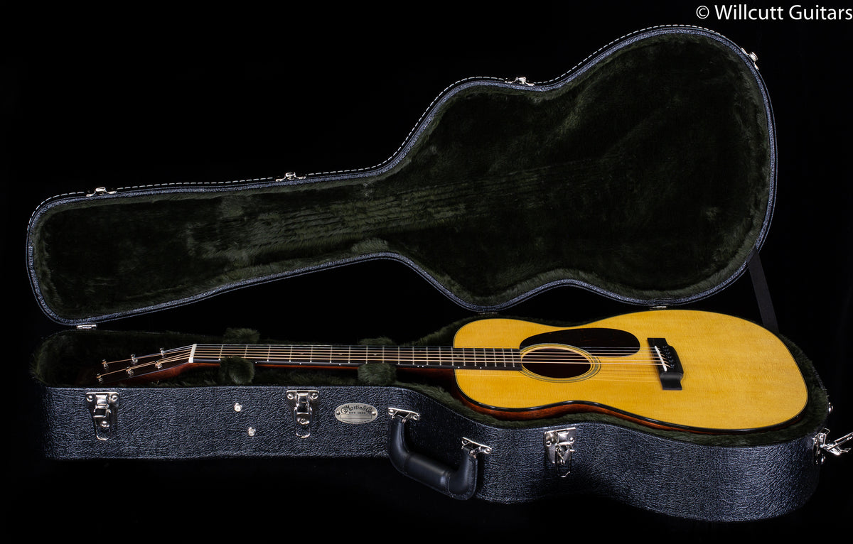 Martin 00-18 Spruce/Mahogany (803)