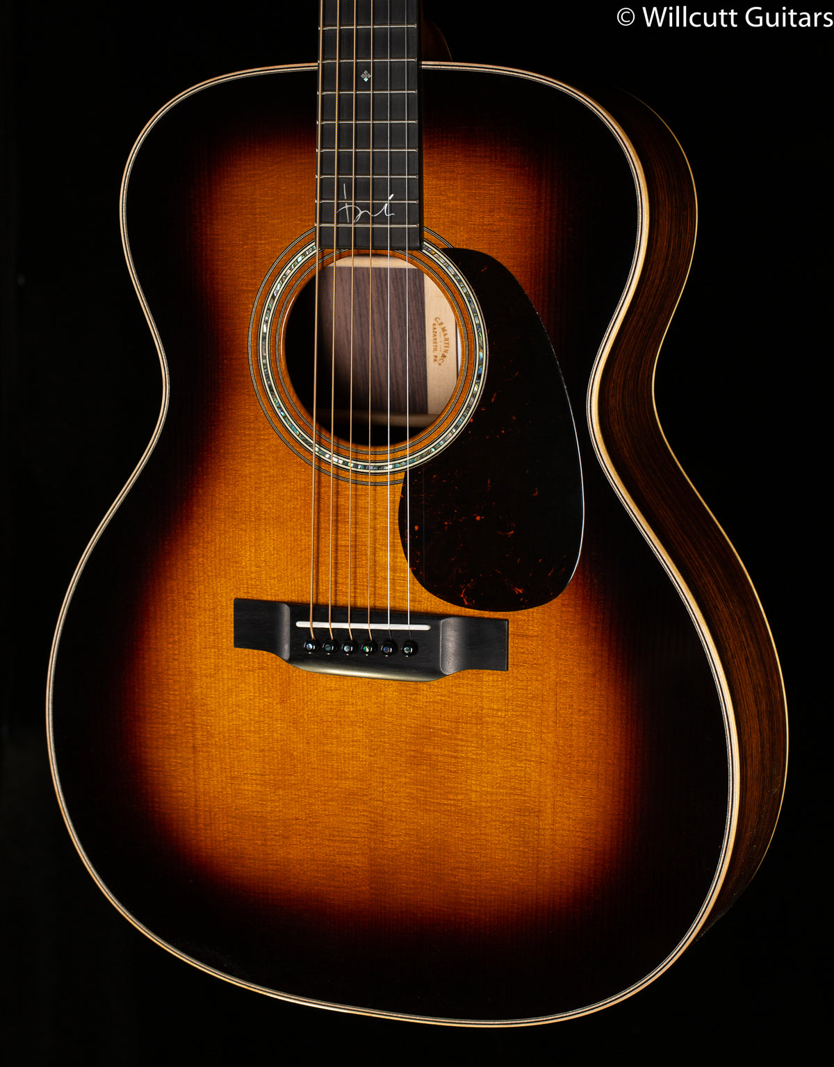 Martin 000-28 Brooke Ligertwood Sunburst (182)