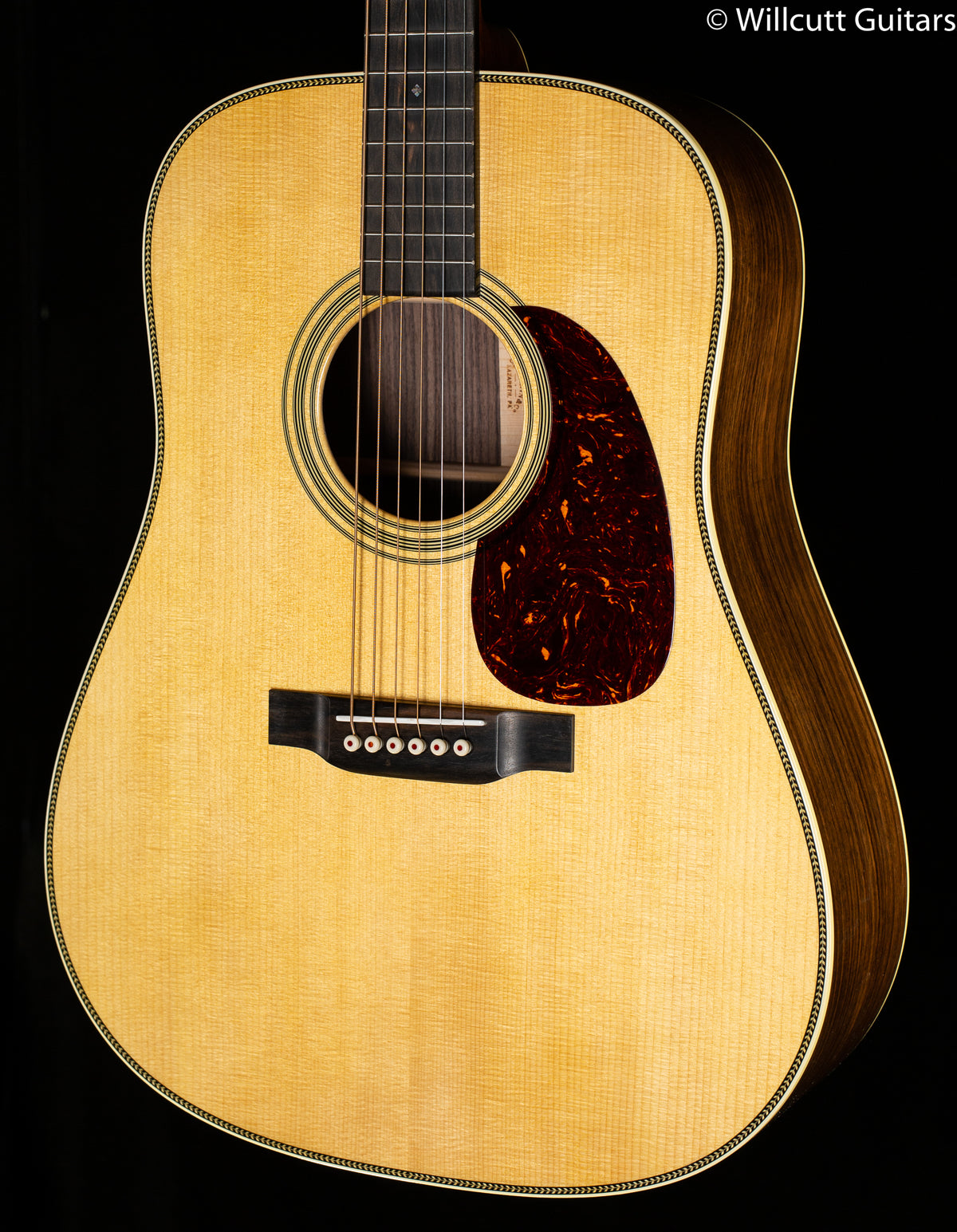 Martin HD-28 2024 Spec (584)