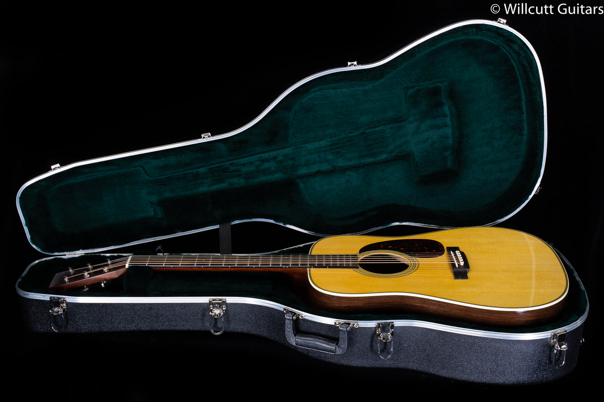 Martin HD-28 2024 Spec (584)