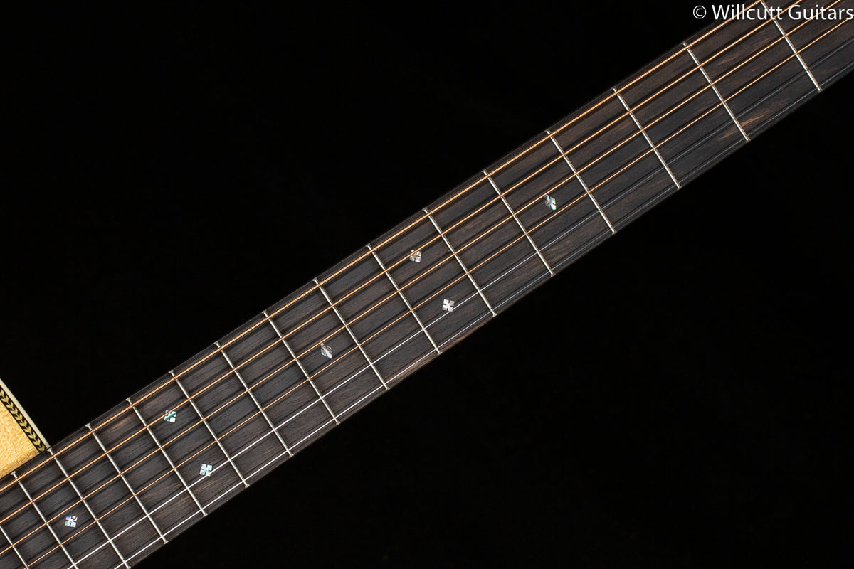 Martin HD-28 (281)