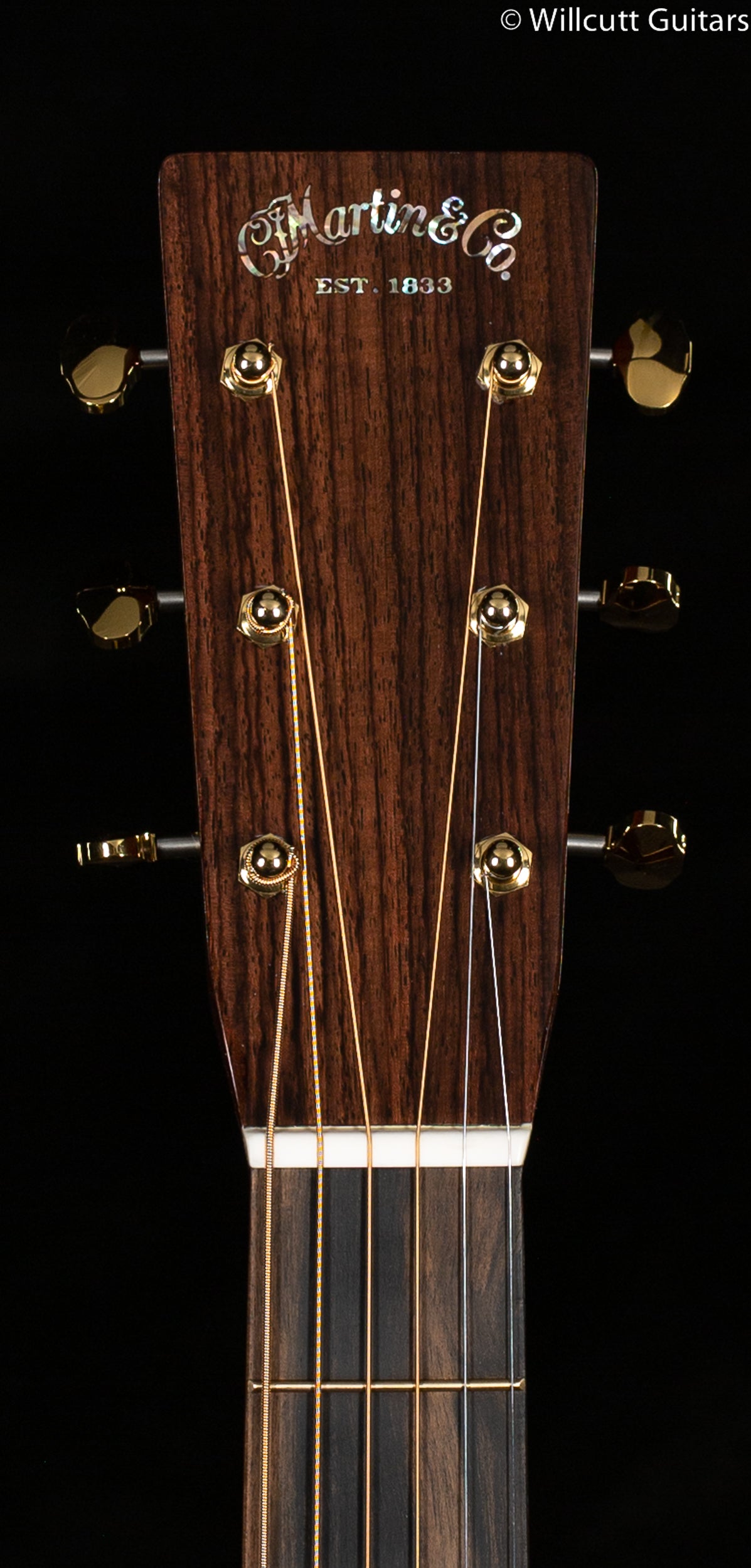 Martin OM-28 Modern Deluxe (019)