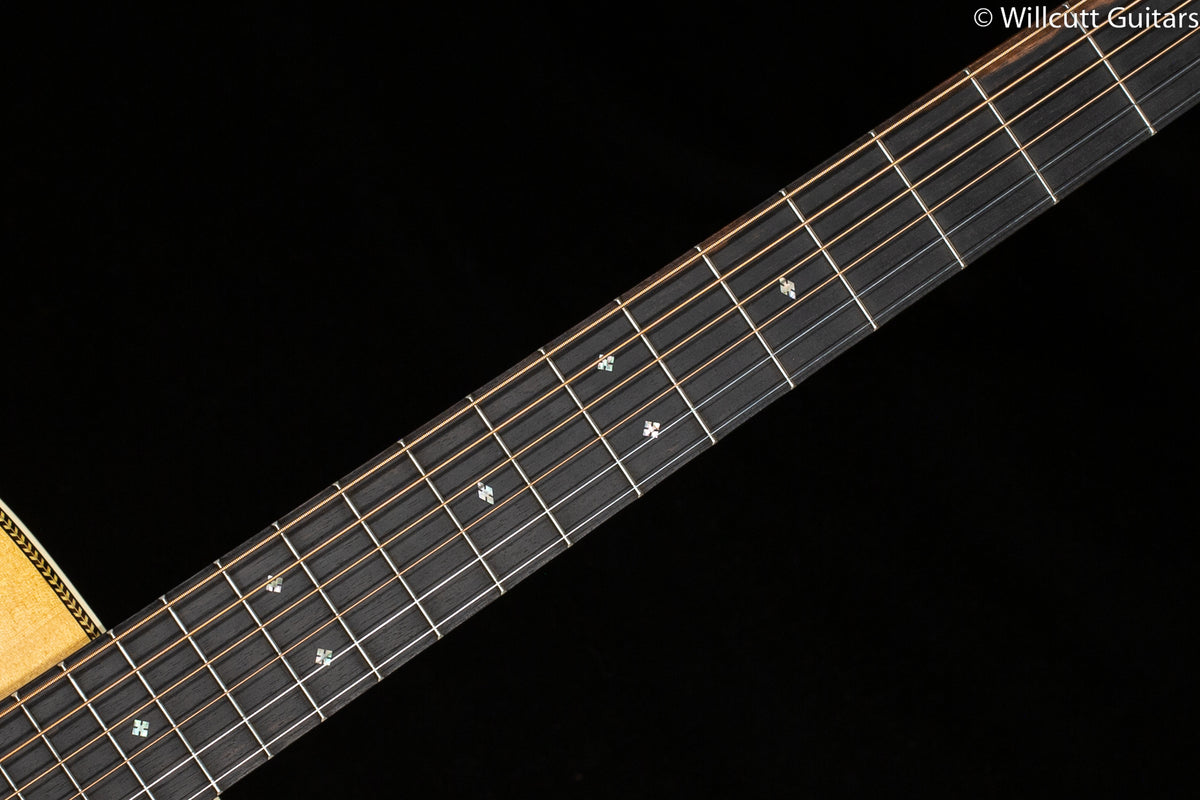 Martin HD-28 Sitka/Rosewood (494)