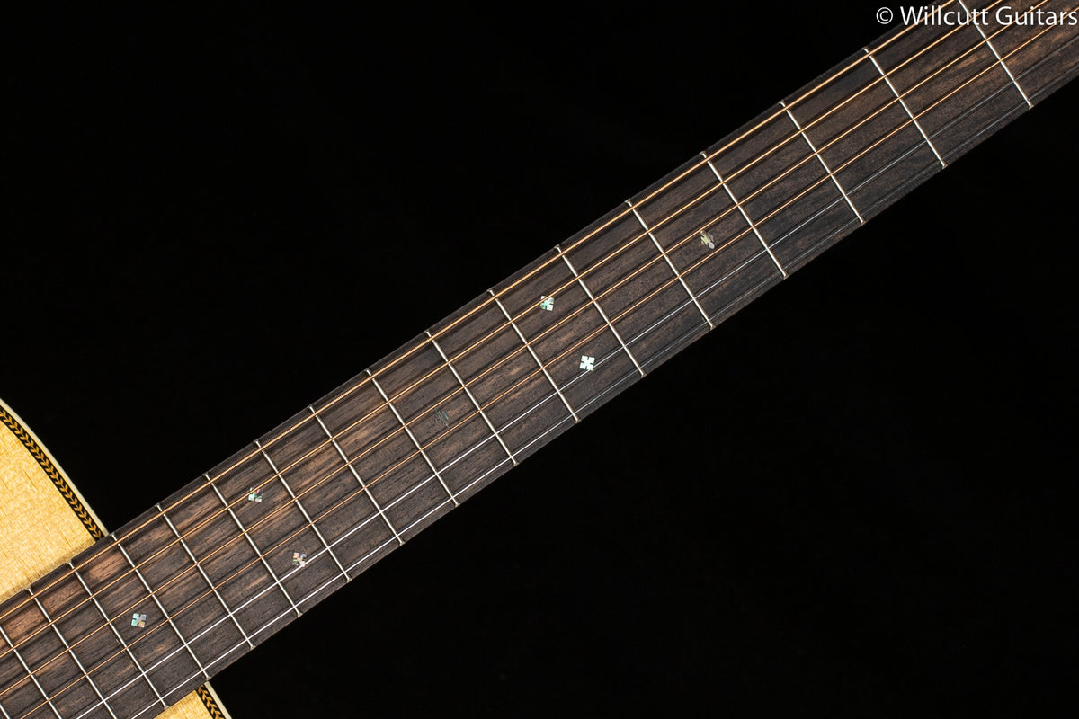 Martin 00-28 (325)