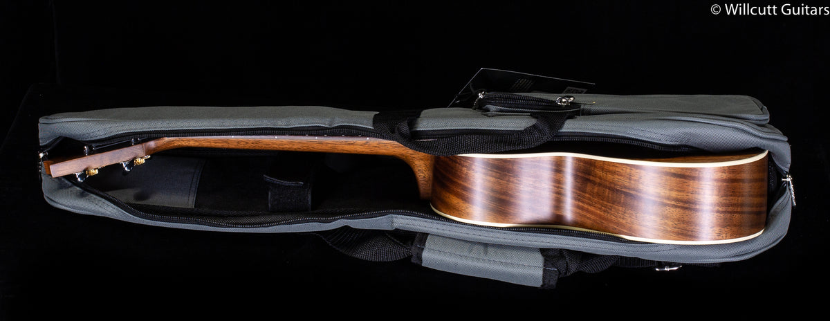 Martin 2K Tenor Ukulele (141)
