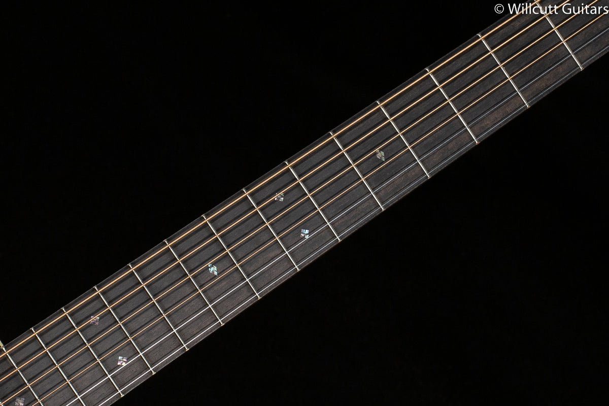 Martin HD-28 (819)