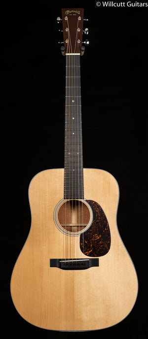 Martin D-18 Authentic 1937 VTS (096)