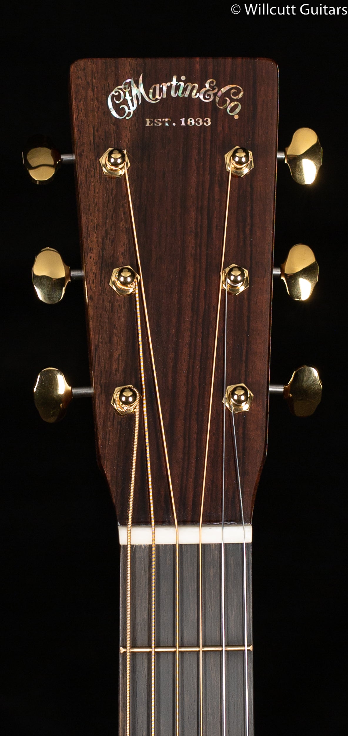 Martin D-18E Modern Deluxe (728)