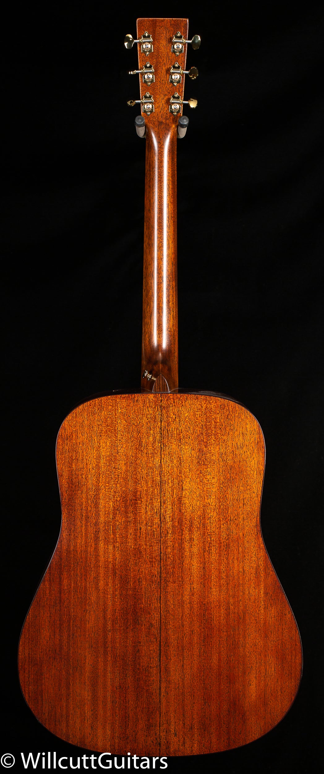 Martin D-18E Modern Deluxe (834)