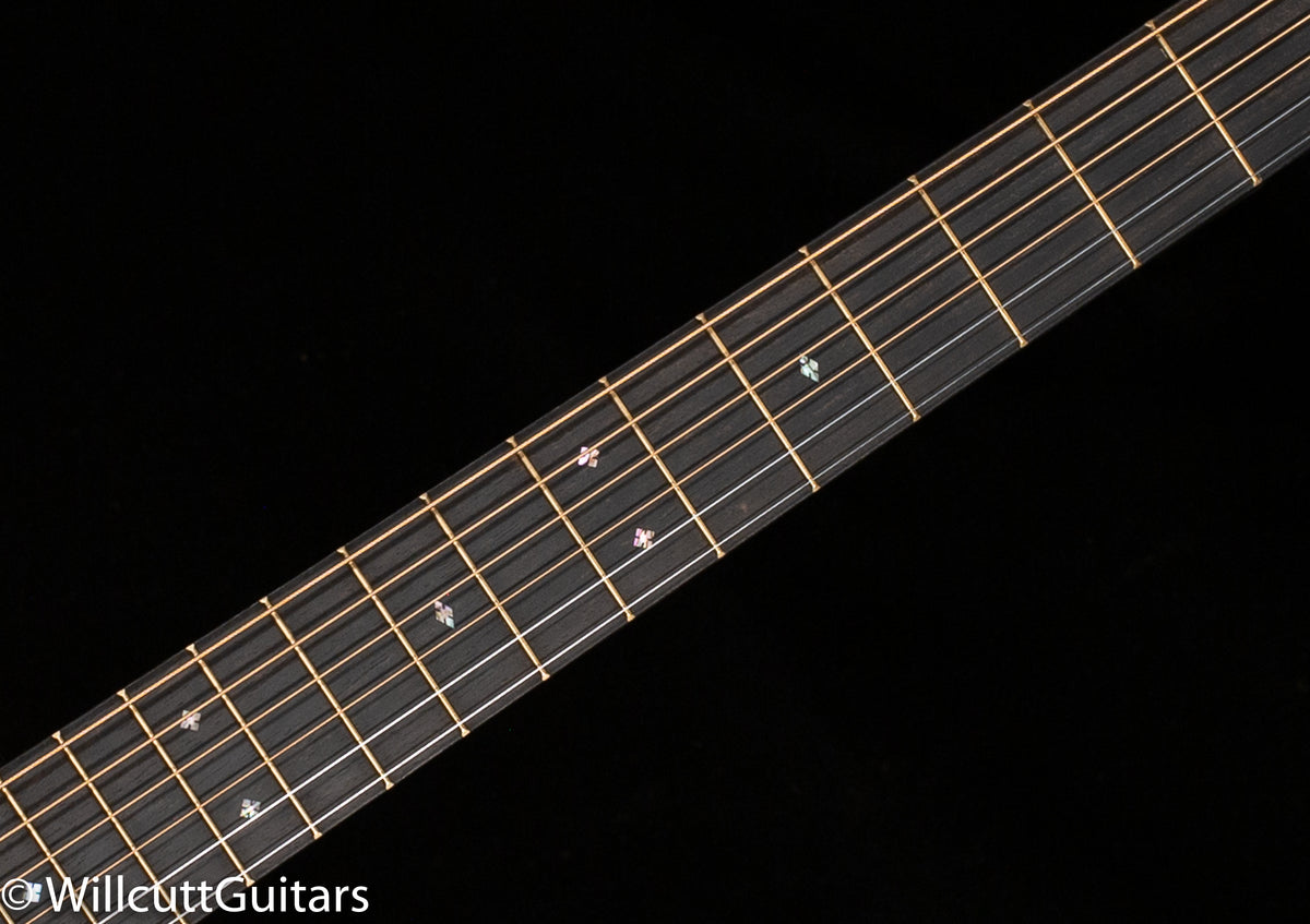 Martin 000-28 Modern Deluxe (940)