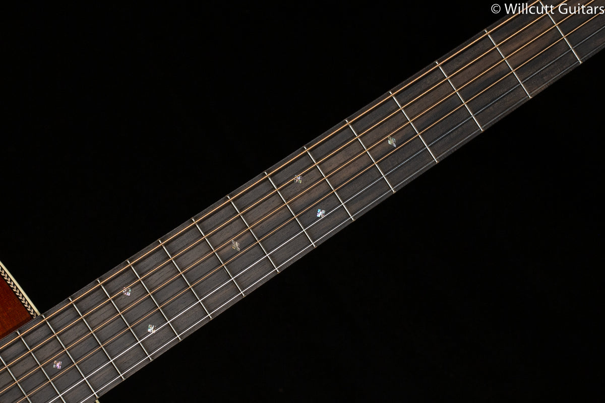 Martin OM-28 Ambertone (432)