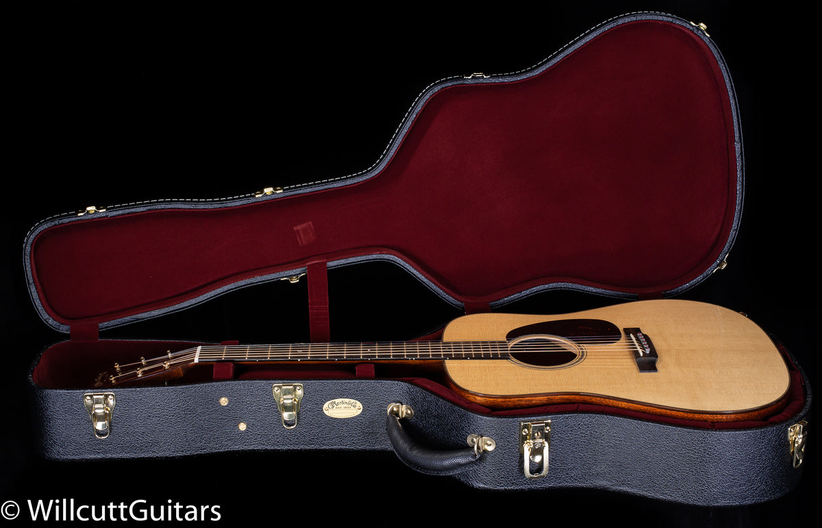 Martin D-18E Modern Deluxe (853)