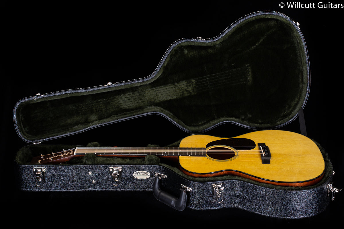 Martin 000-18 (940)