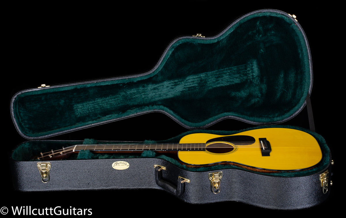 Martin Custom Shop 00 18 Style Adirondack Top & Bracing (186)