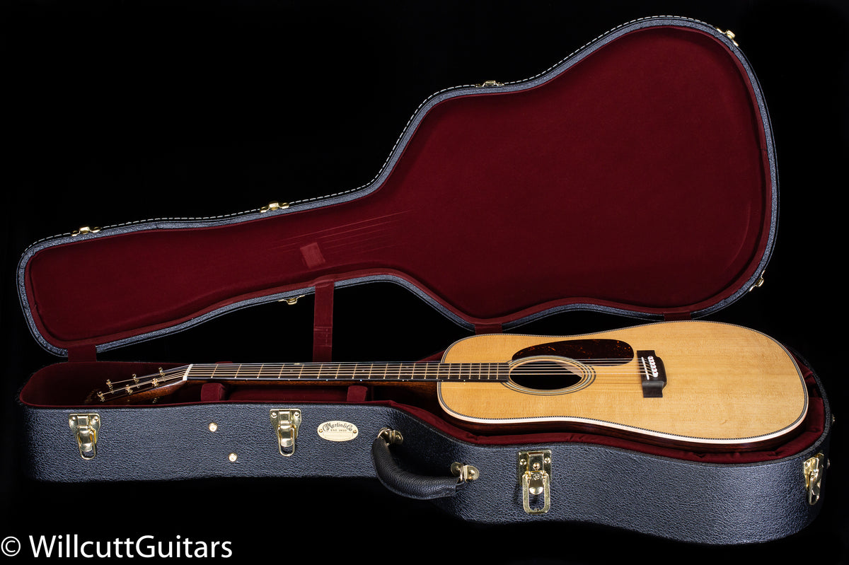 Martin D-28 Modern Deluxe (703)