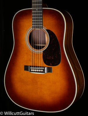 Martin HD-28 Ambertone  (256)