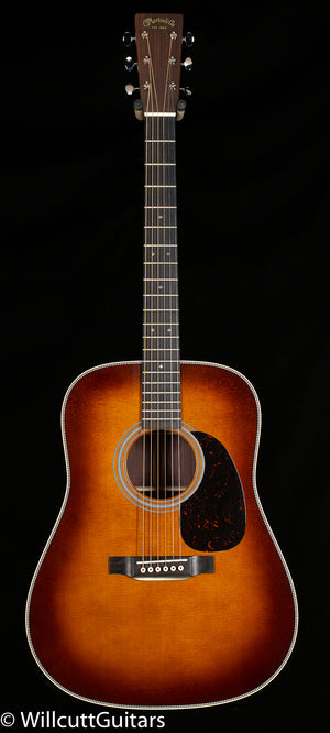 Martin HD-28 Ambertone  (256)