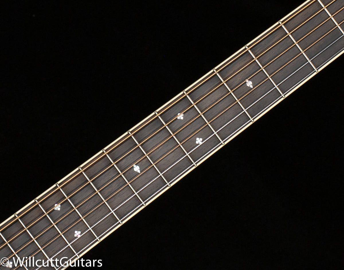 Martin OME Cherry (081)