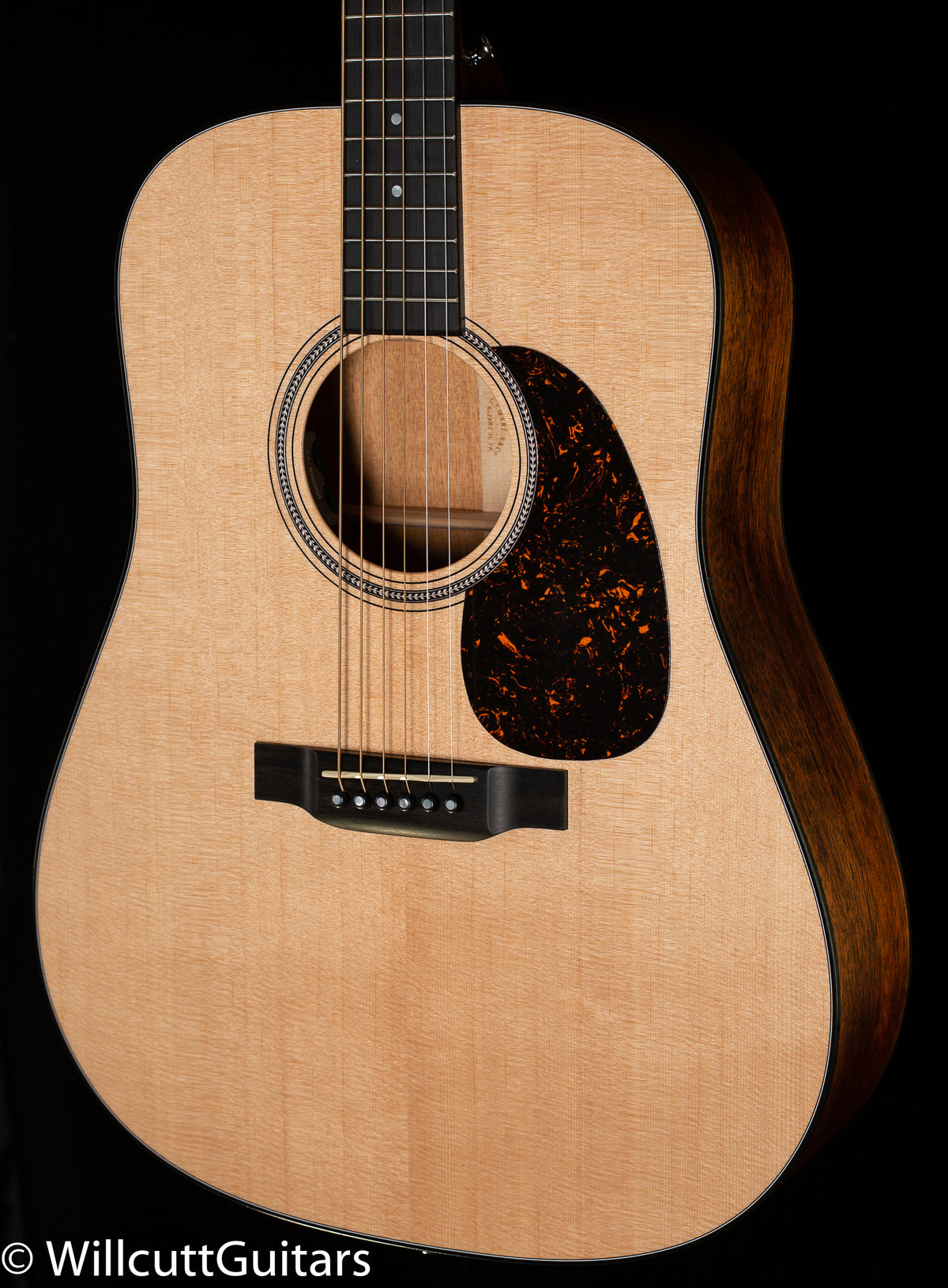 Martin D-16E Sitka/Mahogany (368)