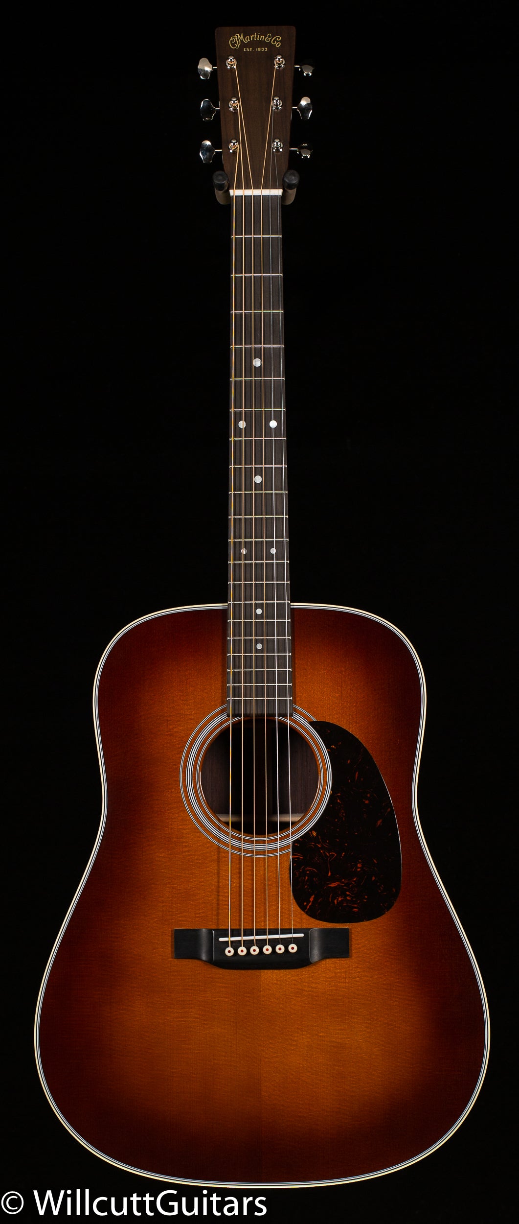 Martin D-28 Ambertone (002)