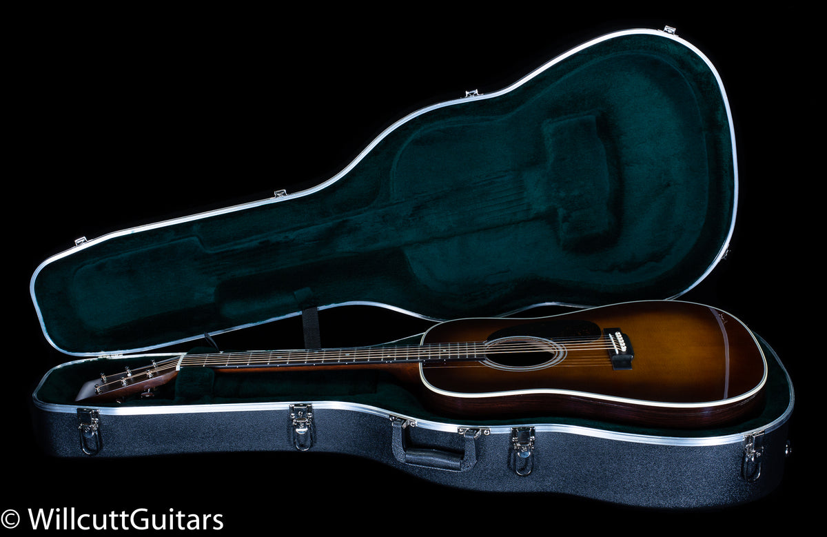 Martin D-28 Ambertone (002)