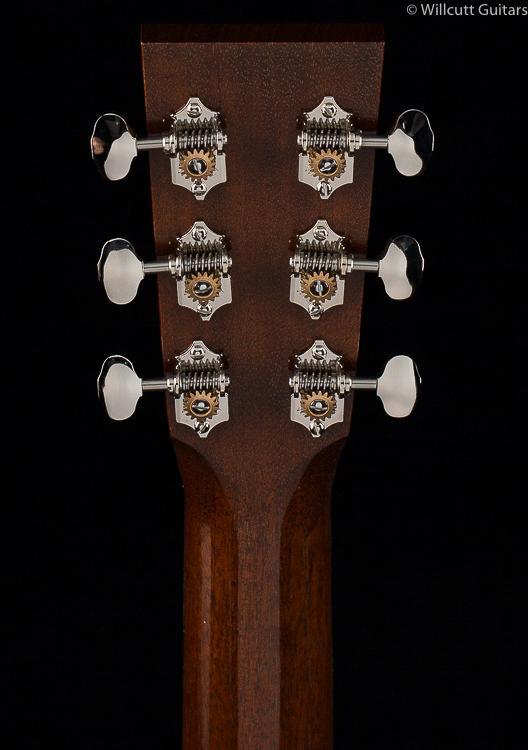 Collings D1A Varnish (204)