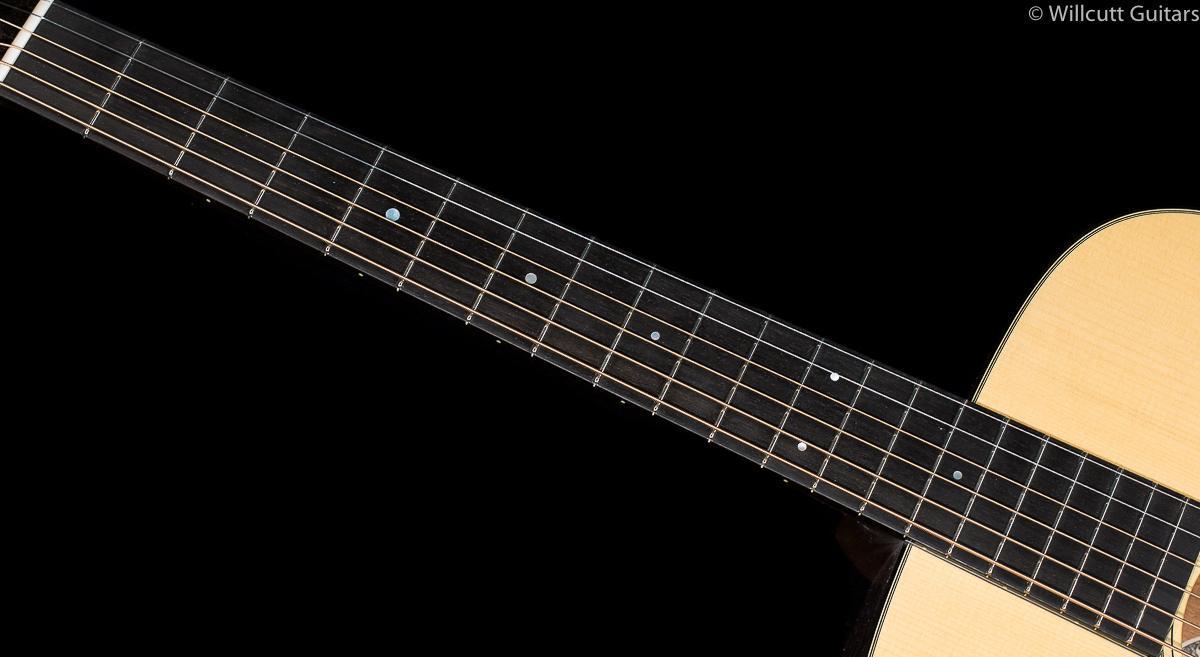 Collings D1A Varnish (204)