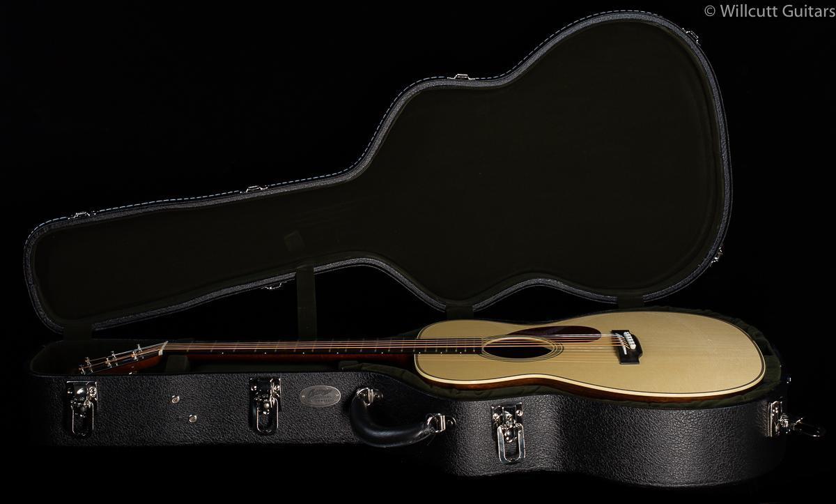 Collings OM2HAT Traditional (779)