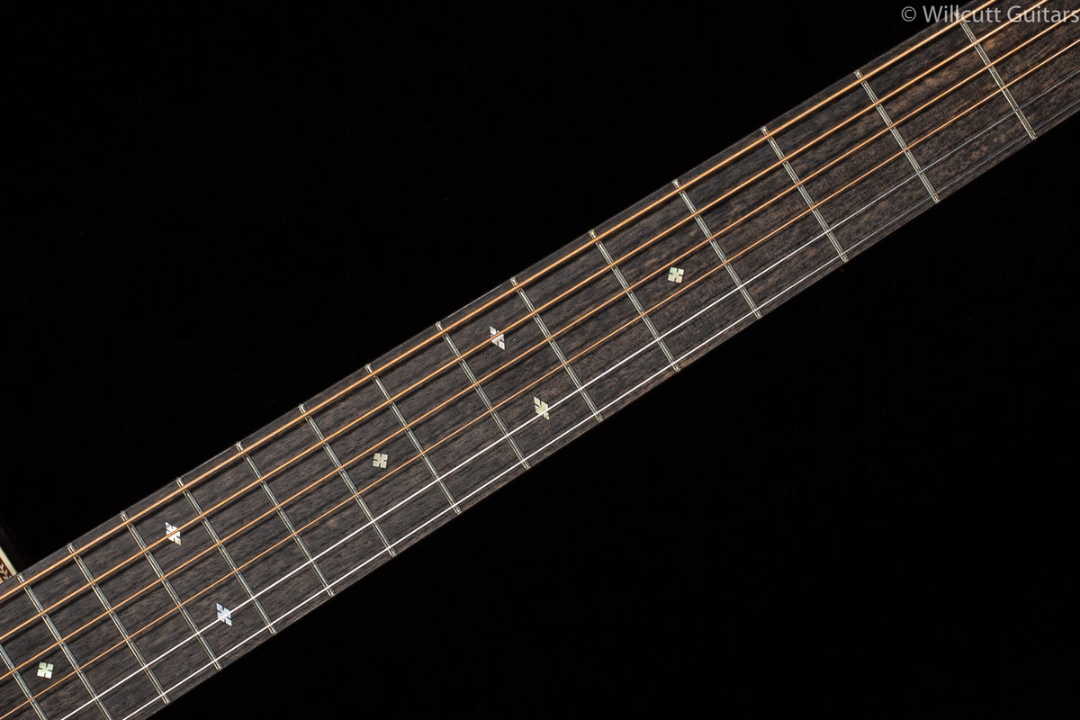 Collings D2H Traditional Baked Adirondack Spruce Vintage Satin