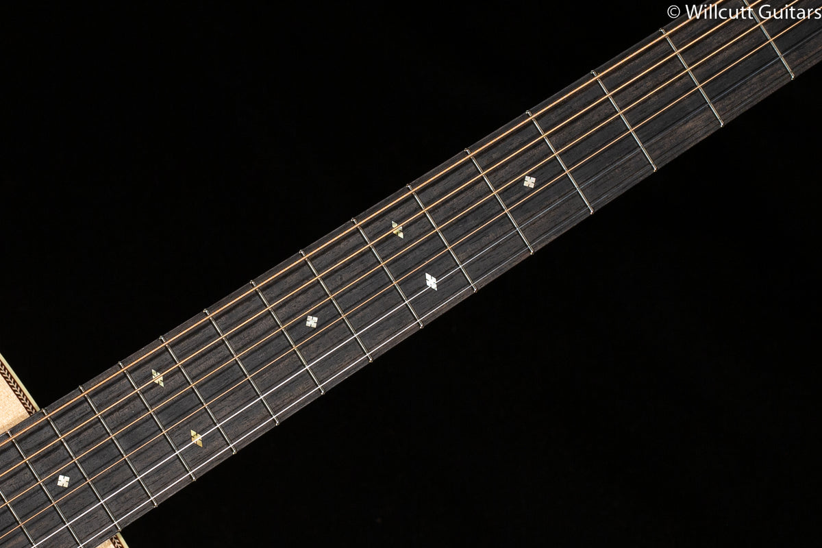 Collings D2H T Traditional Package (812)