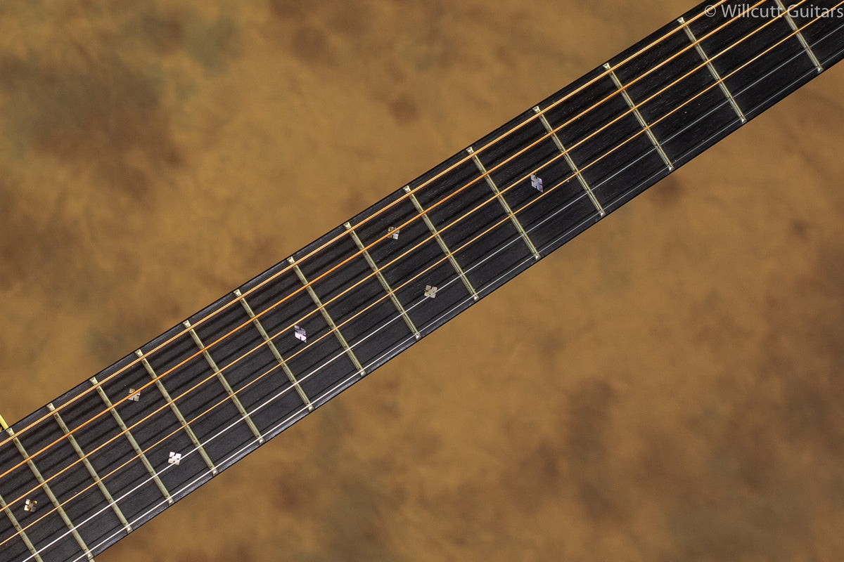 Bourgeois Vintage D Adi/Peruvian/Hide Glue USED