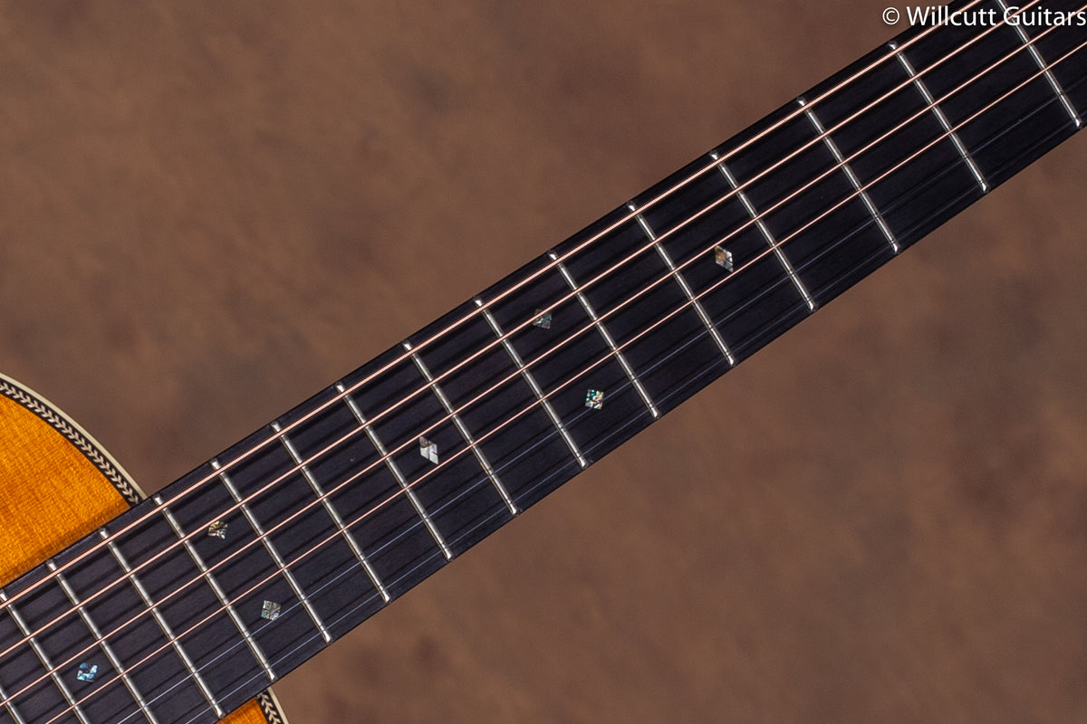 1999 Martin Size 5-28 Terz Limited Edition Mini Martin USED