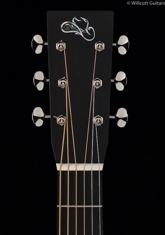 Santa Cruz Brad Paisley B/PW Signature Model (478)