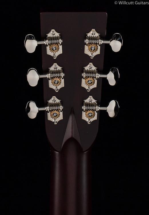 Santa Cruz Brad Paisley B/PW Signature Model (478)