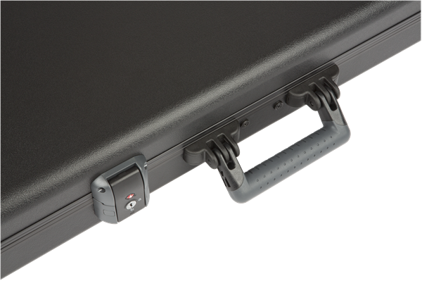 Fender Deluxe Molded Strat®/Tele® Case, Black