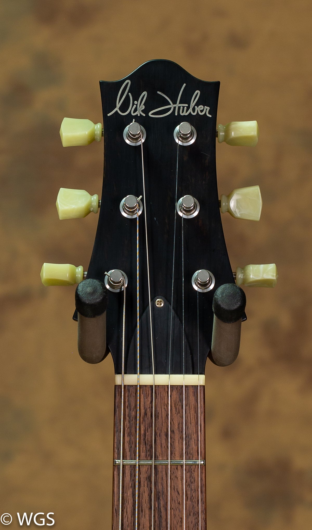 Nik Huber Surfmeister Onyx White USED